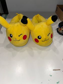 Pokémon Pikachu Slippers Plush Yelloww/Pikachu Mask