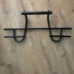 Pull up bar