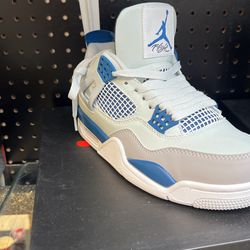 Air Jordans 4s Retro 