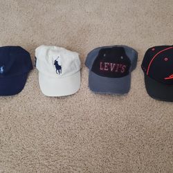 Hats Jordan, Polo (2), Levis