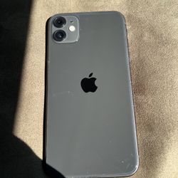 Apple iPhone 11 *Excellent Condition*