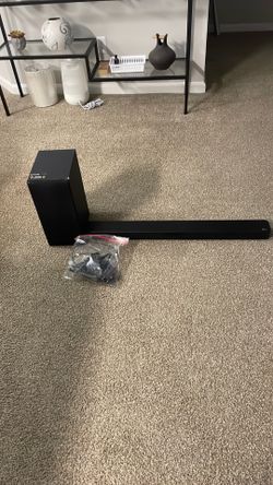 LG soundbar and subwoofer with remote control.4.1 channels wireless subwoofer 400w