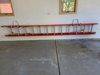 Extension fiber glass 24 foot ladder