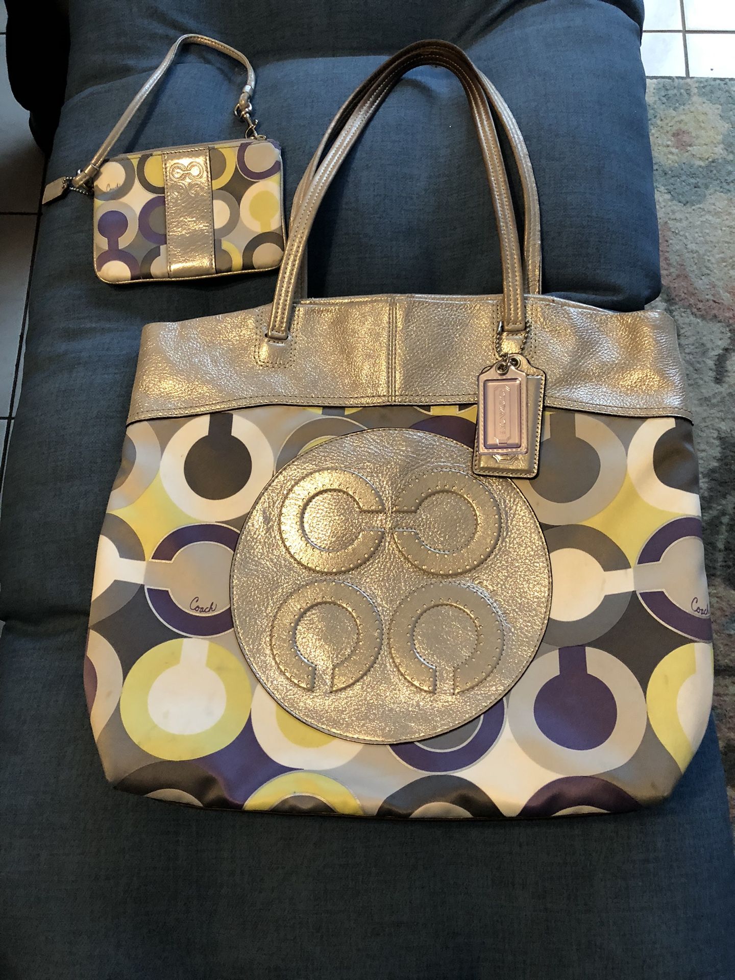 Coach Rare Bag With Wristlet
