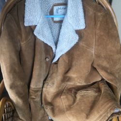 Classic Iconic 1970s 46 Regular London Fog Suede Jacket w/Sherpa Lining (some minor issues):