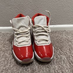 Jordan 11s 