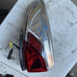 Buick Enclave Left Tail Light Oem