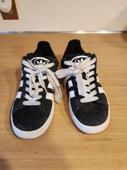 Black/White Adidas Campus