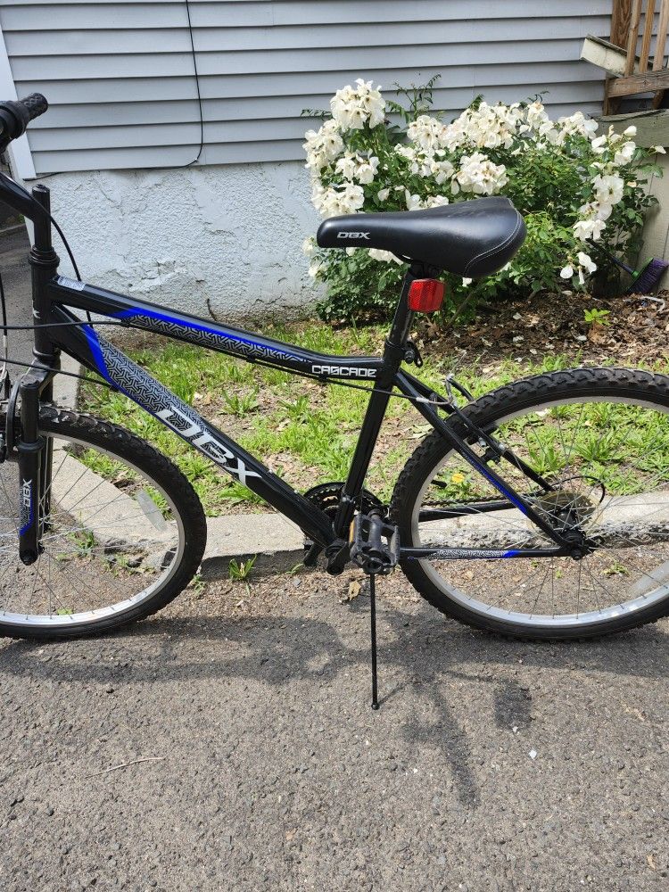 26 Mountains Bike In Good Condition Pick Up In Bridgeport