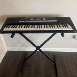 Yamaha Piano Keyboard and Stand 