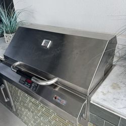  ElectriChef Ruby 32-Inch Dual Marine Built-In Electric Grill-4400-EC-448-IM-D-32 - Excellent Condition- Originally $5200