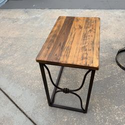 Rectangle End Table -Gently Used