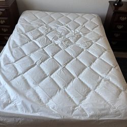 Full size mattress, box spring and frame