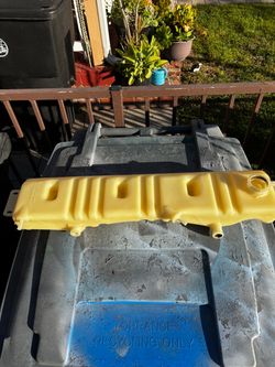 Coolant reservoir