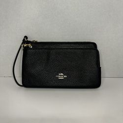 Coach Pebbled Leather Double Zip Wallet Black Gold CU919