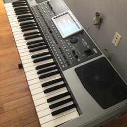 Korg Pa 900 61-Key Arranger Workstation PRO