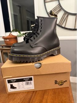 1460 smooth dr martens brand new black size 9 mens