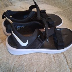 Women's NIKE SANDALS 