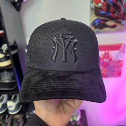 31 Hats – Thirty One Forever NY Black Rhinestones - Brand New ✅️ 