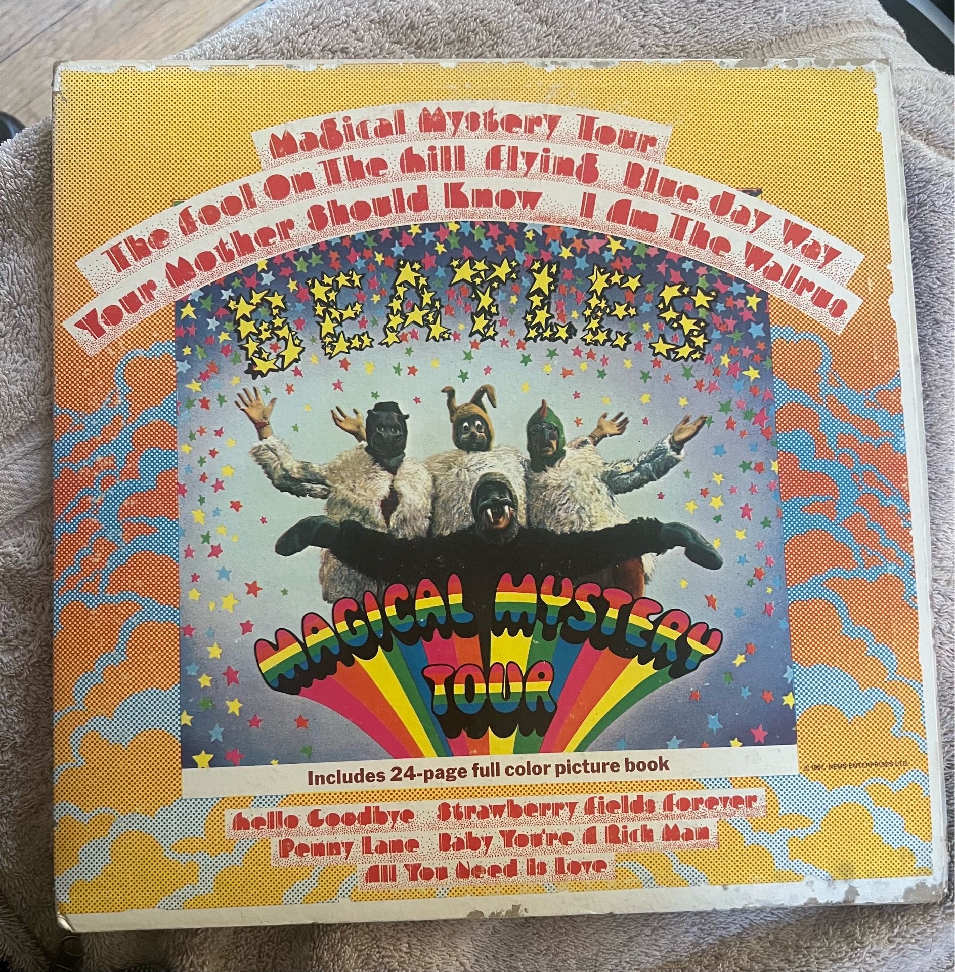 1st Press Beatles 1967 ‘Magical Mystery Tour’ Vinyl Album COMPLETE