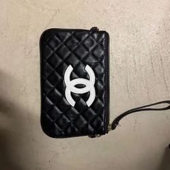 Women’s Wrist Wallet