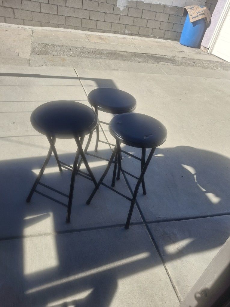 3 Banquitos Altos Plegables. Los 3x15 Oh OBF.