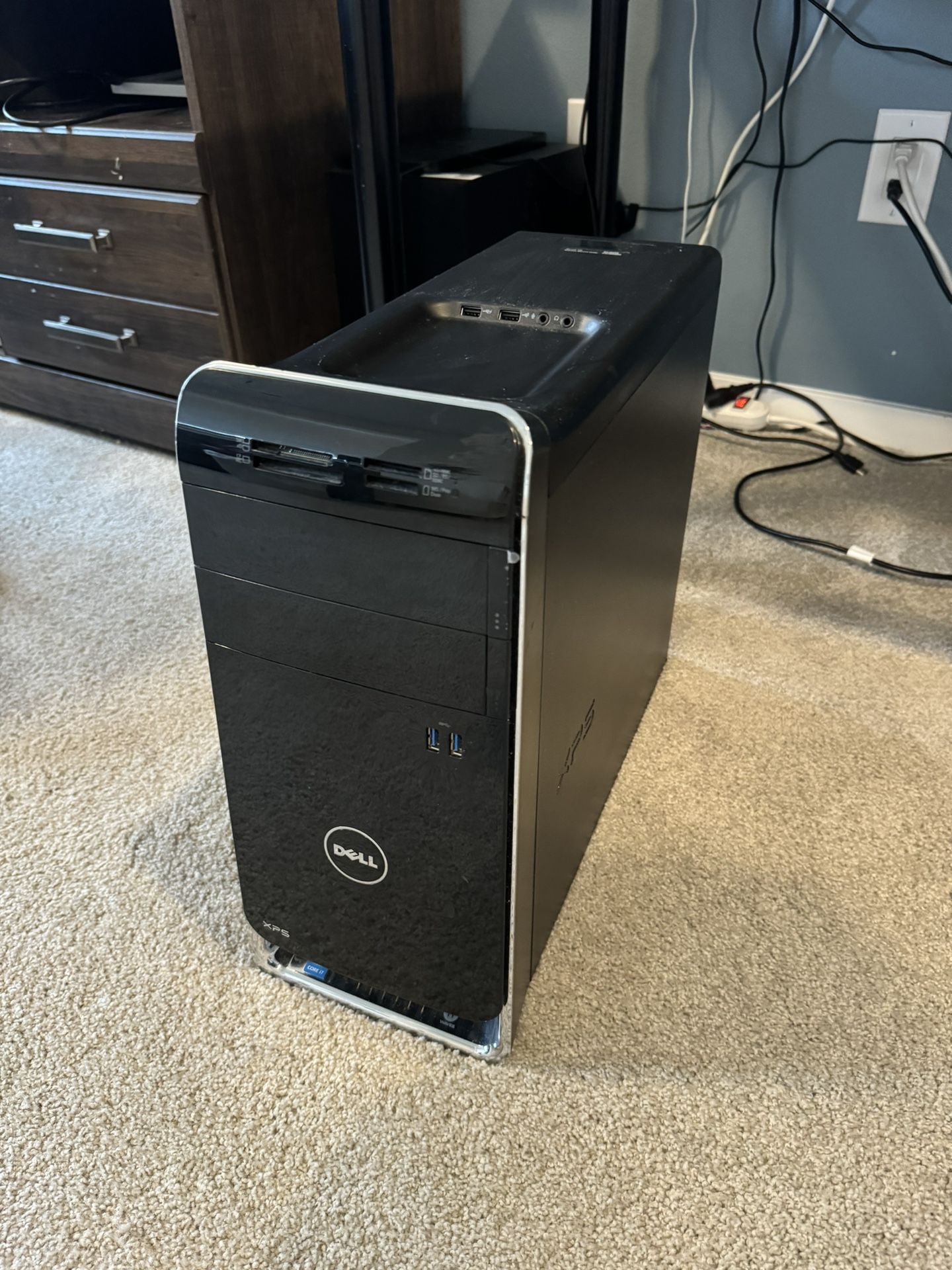 Dell XPS 8700, 1TB, 16GB RAM, i7-4790 3.6 GHz, NVIDIA GeForce GTX 745