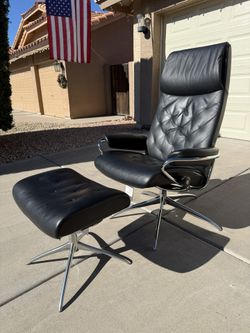 Ekornes Stressless “ Metro “ Recliner And Ottoman, Copenhagen