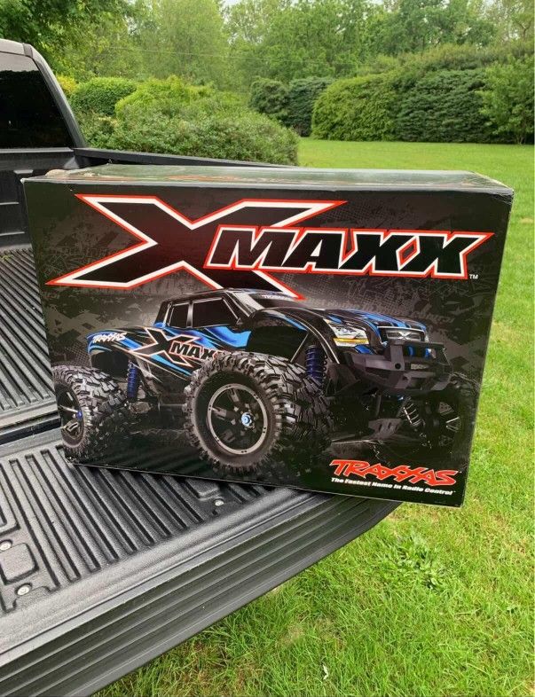 XMAXX 8S