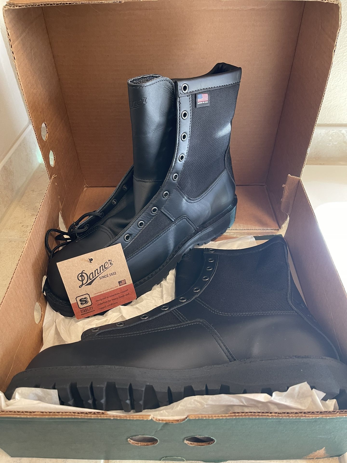 Brand New Men’s Danner Boots