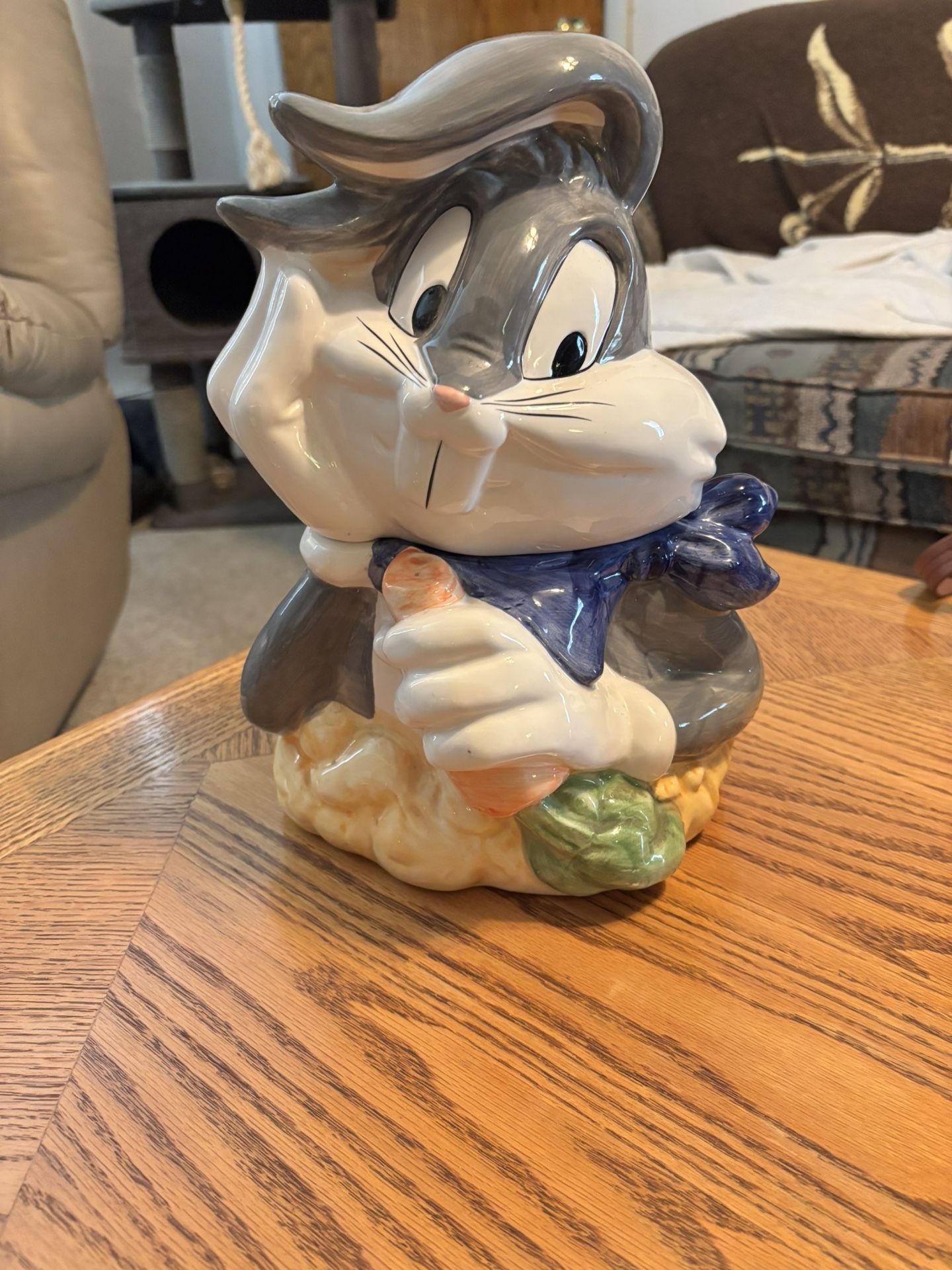 Vintage Warner Bros. Bugs Bunny cookie jar