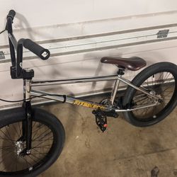 Fit TRL BMX bike New  S&M am Bars. 21” Top Tube 