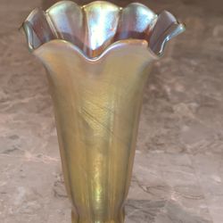 American Quezal Art Nouveau Glass Iridescent Gold Lily Lamp Shade