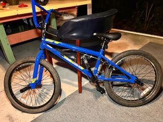 GT BANK BMX  MINT CONDITIONS!!