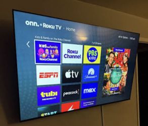 Almost brand new 75 inch Roku tv