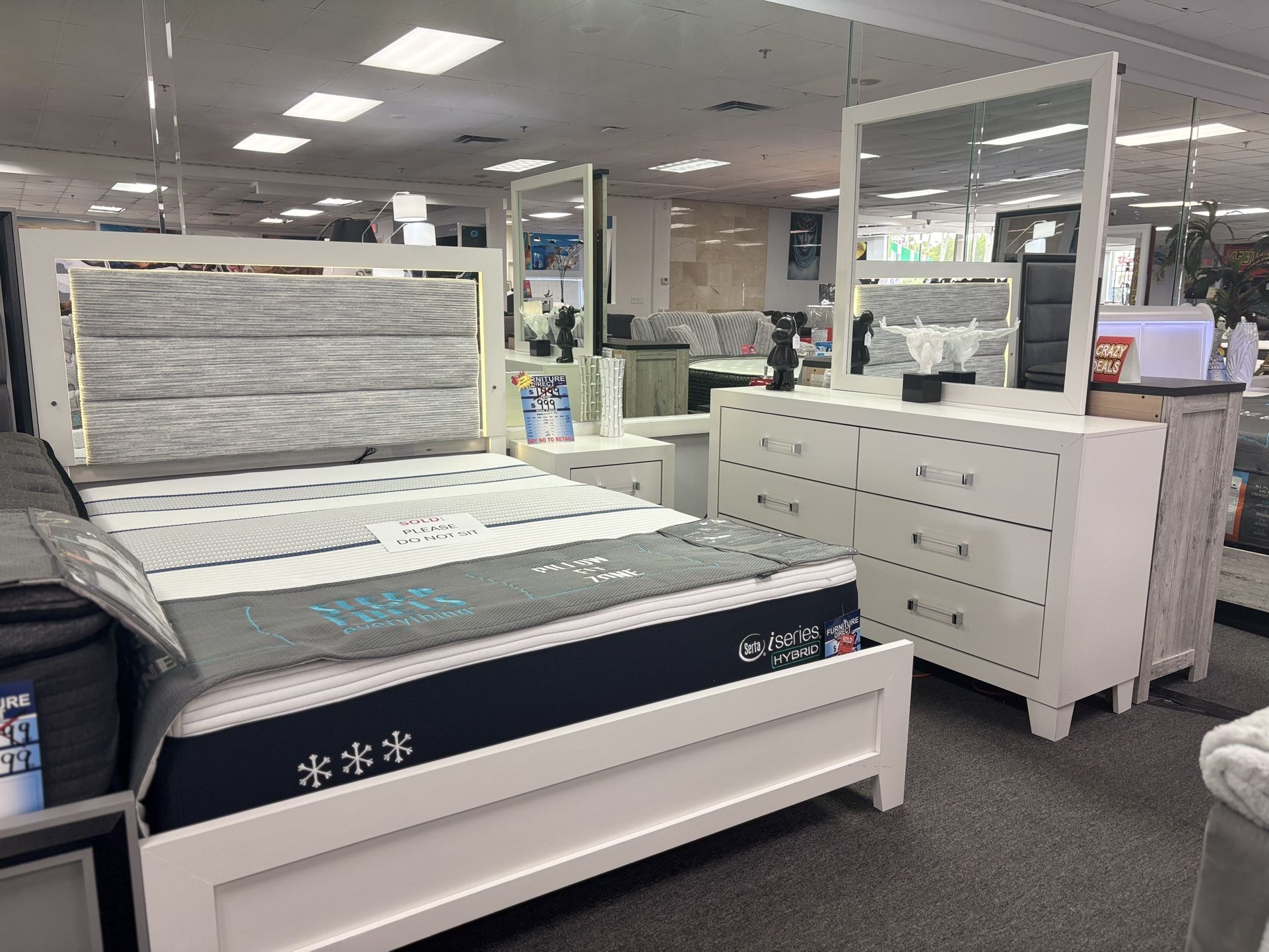 White Bedroom Set 5pc W/ LED Lights For Sale (FREE MATTRESS)