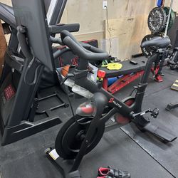 Peloton Bike (read description)