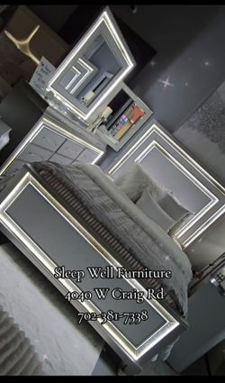✨️4pc Queen, King Bedrooms ✨️ Furniture Sectionals, Dining Avail