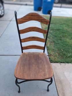 🪑VINTAGE FARMHOUSE CHAIR 🪑