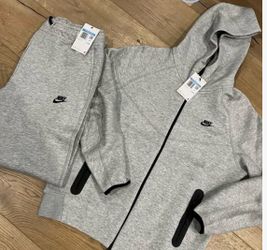 gray nike tech set