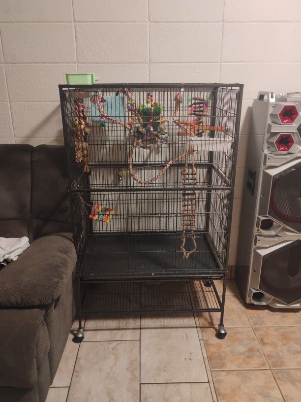 Extra Large Bird Cage With Accessories
