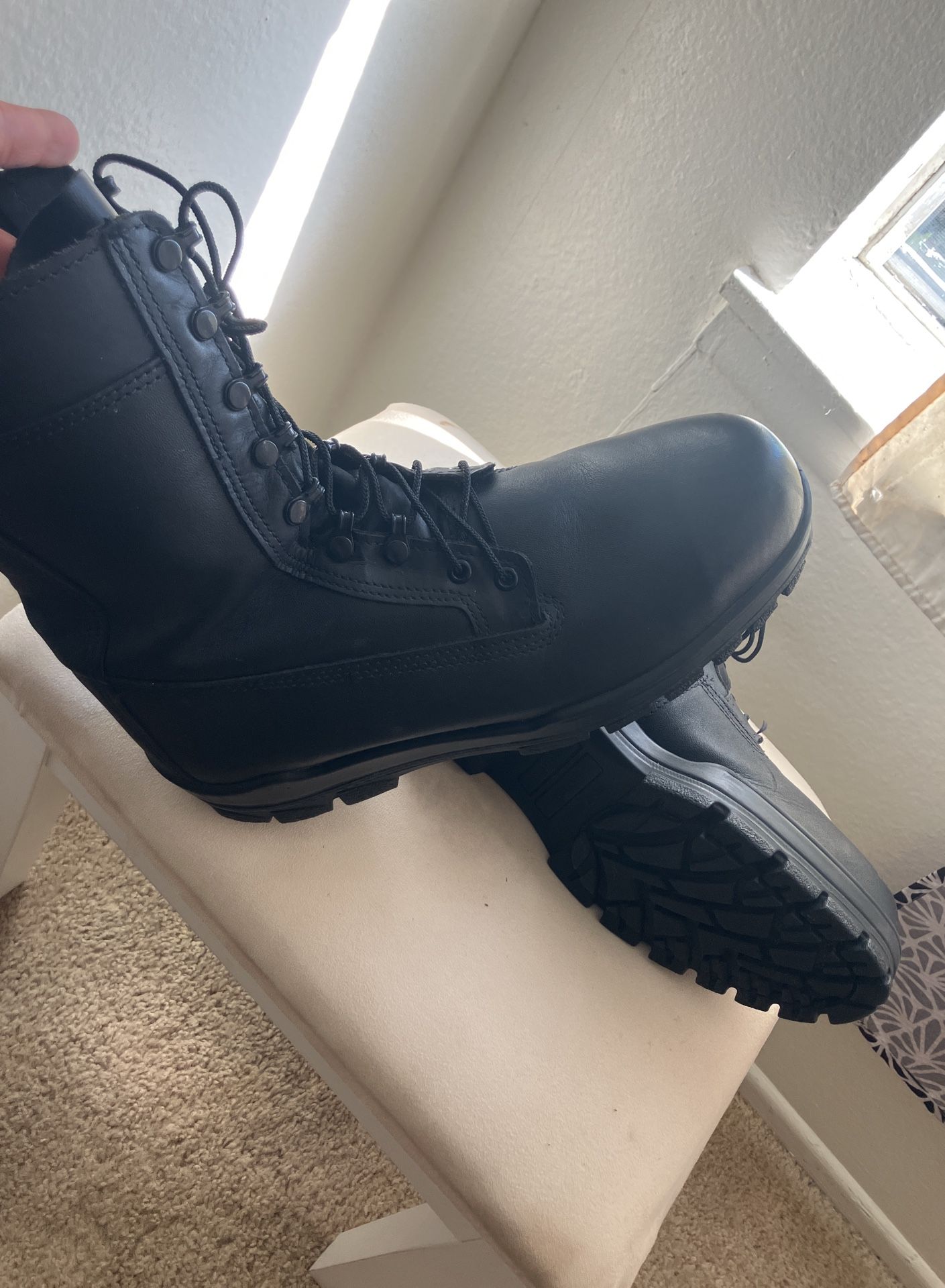 Duradock Bates Boots 11.5size For 100$ Normally Go For 190$