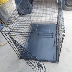 Large Dog (pet) Kennel $65