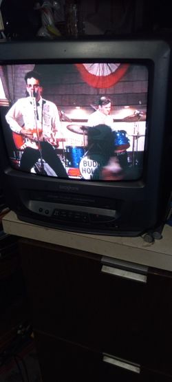 TV ,VCR COMBO BROKSONIC 13 INCH, NO CONTROL 
