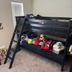 Awesome kids Bunk Bed 