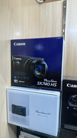 Canon SX740HS Camera 