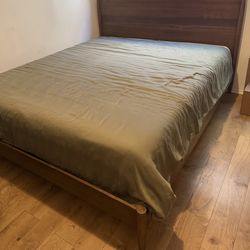 Cal king mid-century walnut bed