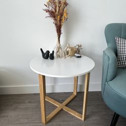 White Coffee Table With Bamboo 