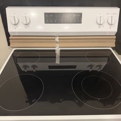 Brand New GE electric stove