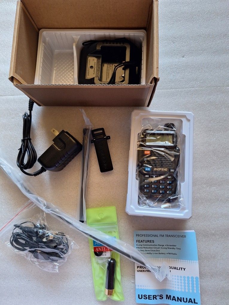 Baofeng UV-5R 8W - dual-band shortwave radio NEW